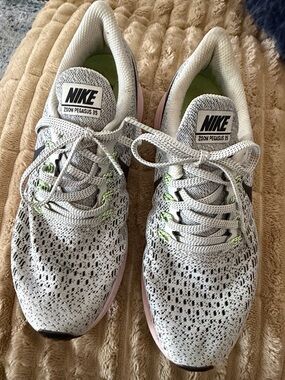 Nike Women's Running Shoes in Light Gray with Pink and Lime Accents